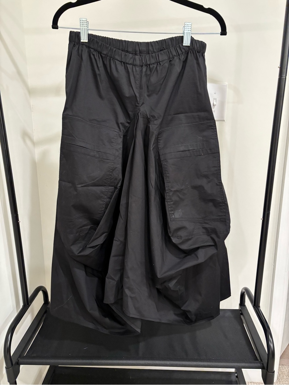 Yuvita Drape Large Pocket Midi Black Skirt